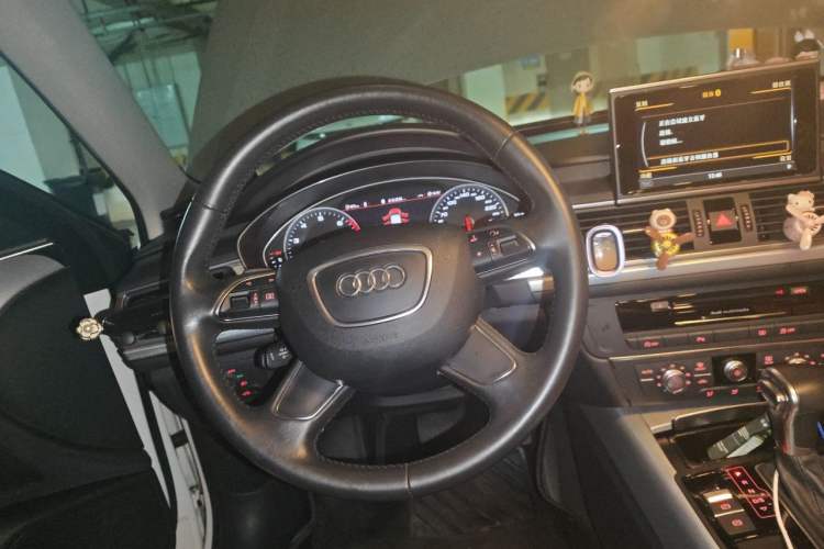 Used Audi A6L 2015 TFSI Millionth Anniversary Intelligent Model Steering Wheel