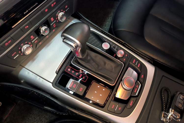 Used Audi A6L 2015 TFSI Millionth Anniversary Intelligent Model Gear Lever