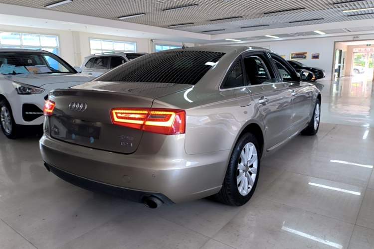 Used Audi A6L 2015 TFSI Millionth Anniversary Intelligent Model Rear Right 45 Deg