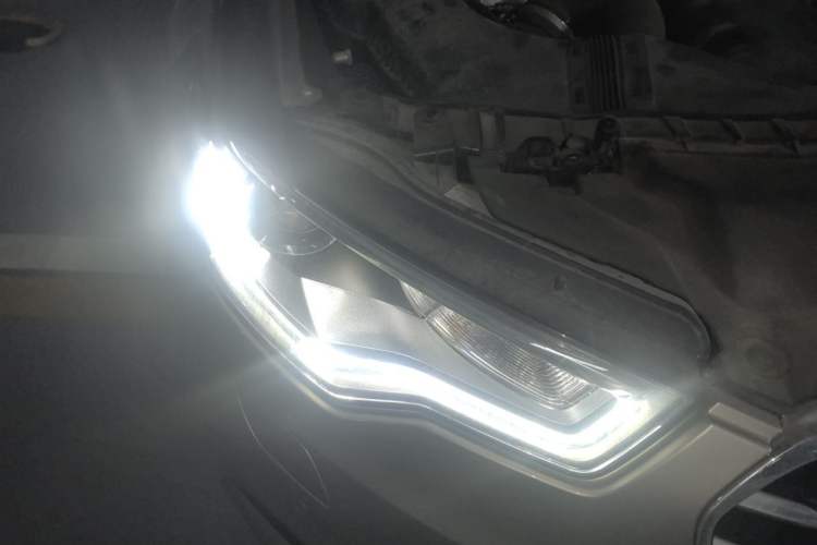 Used Audi A6L 2015 TFSI Millionth Anniversary Intelligent Model Right Front Headlight
