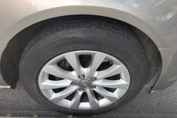Used Audi A6L 2015 TFSI Millionth Anniversary Intelligent Model Right Front Wheel Hub