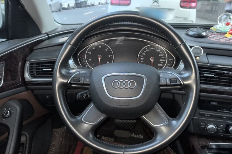 Used Audi A6L 2015 TFSI Millionth Anniversary Intelligent Model Steering Wheel