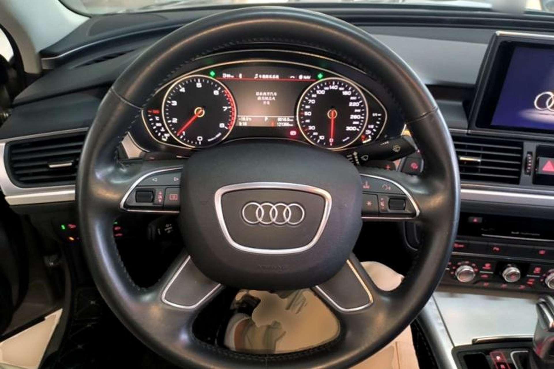 Used Audi A6L 2015 TFSI Millionth Anniversary Intelligent Model Steering Wheel