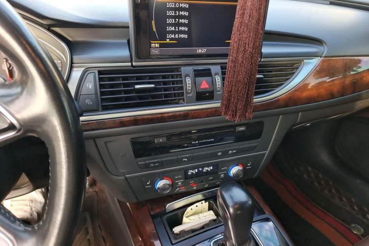 Used Audi A6L 2016 30 FSI Comfort Version Audio And AC Panel