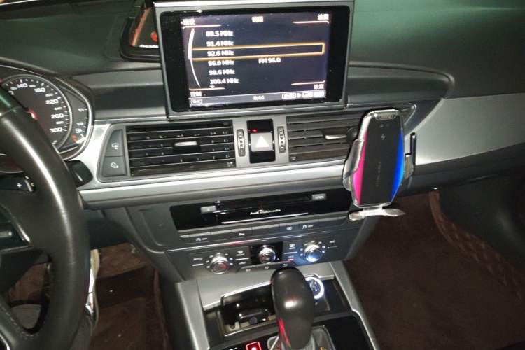 Used Audi A6L 2016 TFSI Technology Edition Audio And AC Panel