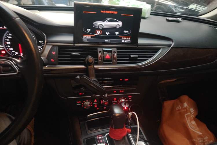 Used Audi A6L 2016 TFSI Sport Edition Audio And AC Panel