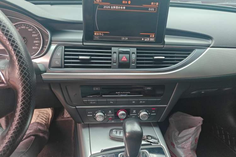 Used Audi A6L 2016 TFSI Technology Edition Audio And AC Panel