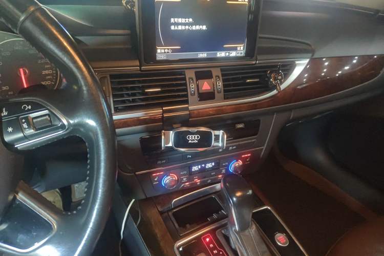 Used Audi A6L 2016 TFSI Comfort Model Audio And AC Panel