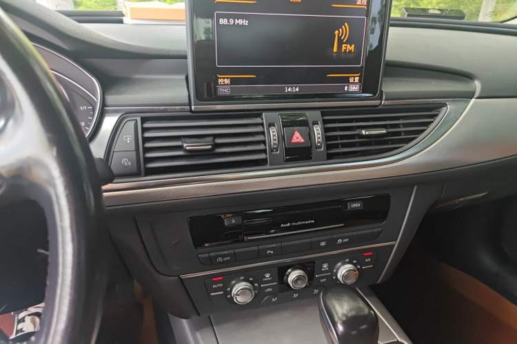 Used Audi A6L 2016 TFSI Technology Edition Audio And AC Panel