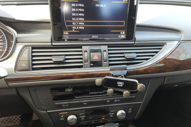 Used Audi A6L 2016 30 FSI Comfort Version Audio And AC Panel