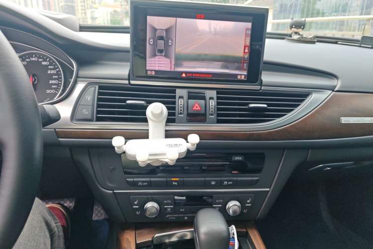 Used Audi A6L 2016 50 TFSI quattro Prestige Edition Audio And AC Panel