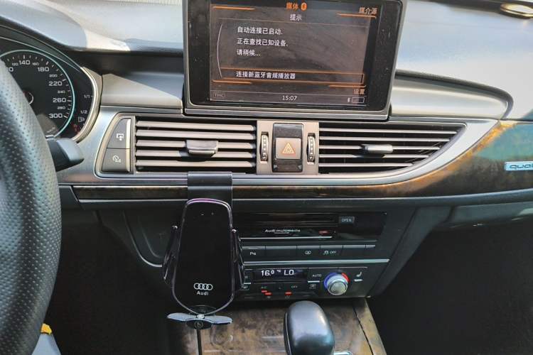 Used Audi A6L 2016 45 TFSI quattro Sport Edition Audio And AC Panel