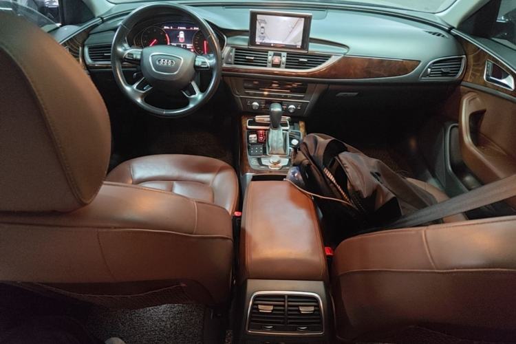 Used Audi A6L 2016 30 FSI Comfort Version Center Console