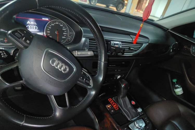 Used Audi A6L 2016 TFSI Technology Edition Center Console