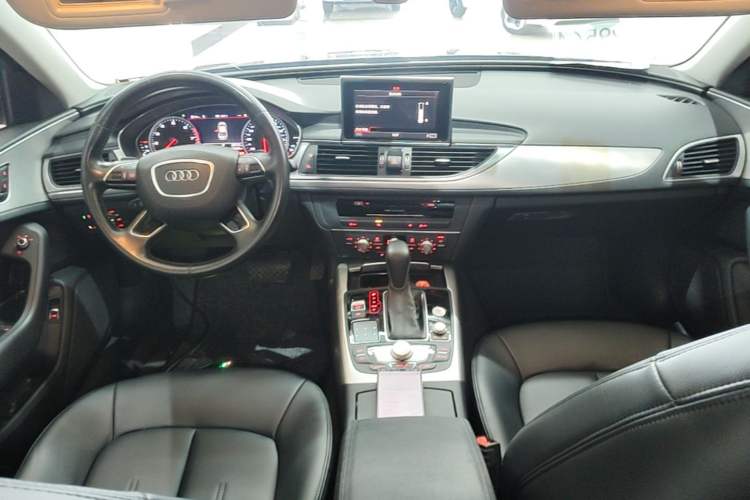 Used Audi A6L 2016 30 FSI Technology Model Center Console
