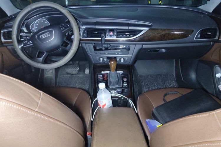 Used Audi A6L 2016 30 FSI Technology Model Center Console