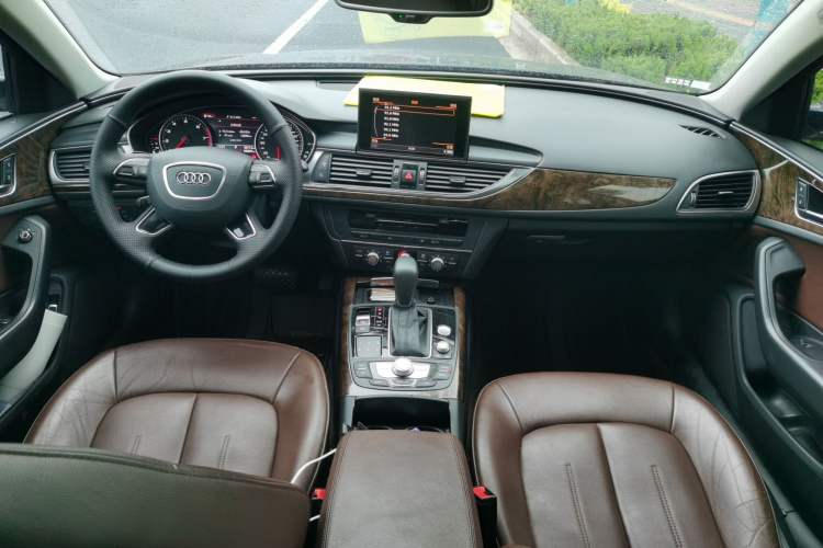 Used Audi A6L 2016 30 FSI Technology Model Center Console