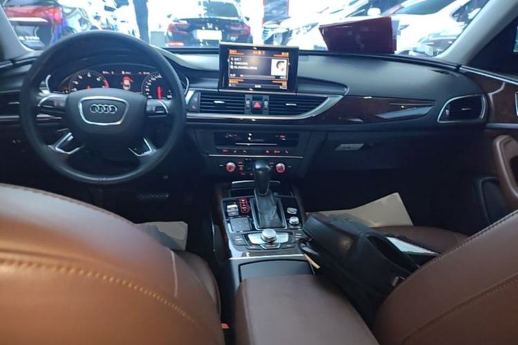 Used Audi A6L 2016 30 FSI Comfort Version Center Console