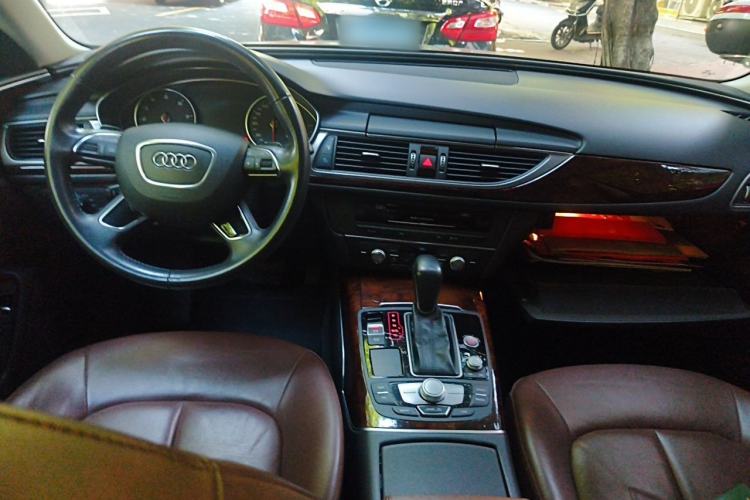 Used Audi A6L 2016 30 FSI Comfort Version Center Console