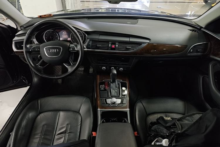 Used Audi A6L 2016 30 FSI Technology Model Center Console