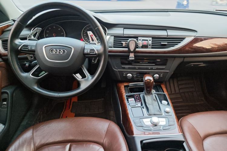 Used Audi A6L 2016 30 FSI Comfort Version Center Console