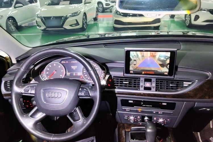 Used Audi A6L 2016 30 FSI Technology Model Center Console