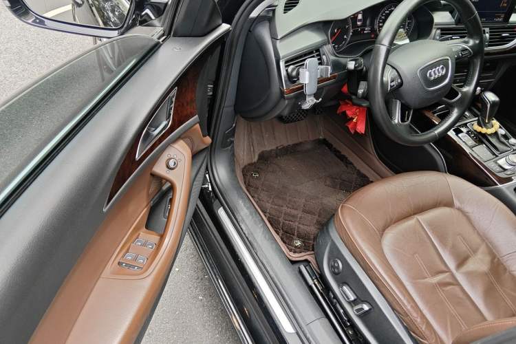 Used Audi A6L 2016 30 FSI Comfort Version Driver Seat