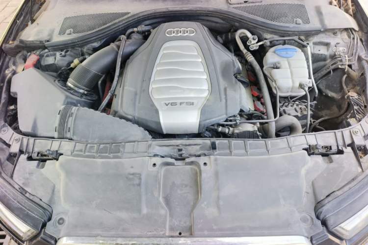 Used Audi A6L 2016 30 FSI Comfort Version Engine Bay