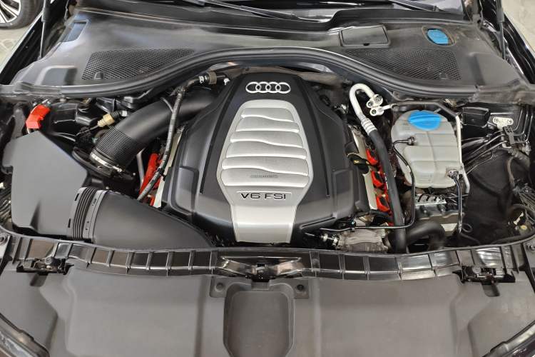 Used Audi A6L 2016 30 FSI Comfort Version Engine Bay