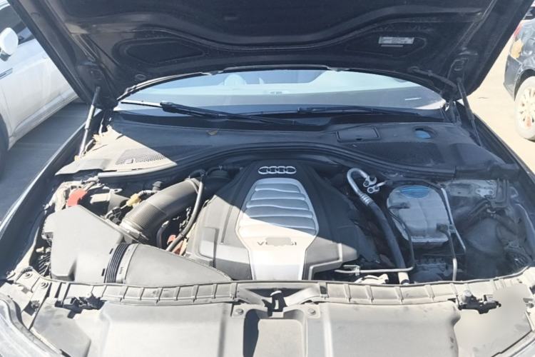 Used Audi A6L 2016 30 FSI Comfort Version Engine Bay