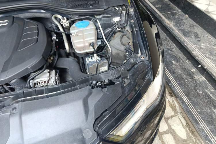 Used Audi A6L 2016 TFSI Technology Edition Engine Bay Left