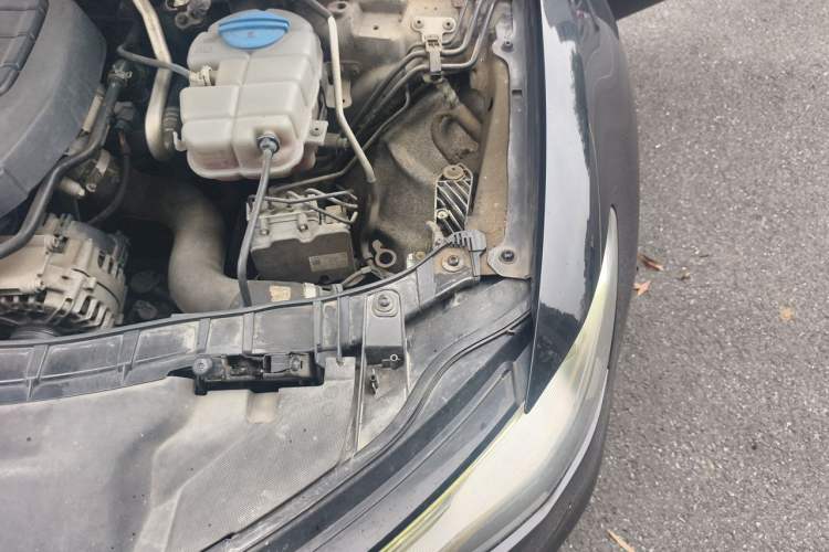 Used Audi A6L 2016 TFSI Technology Edition Engine Bay Left