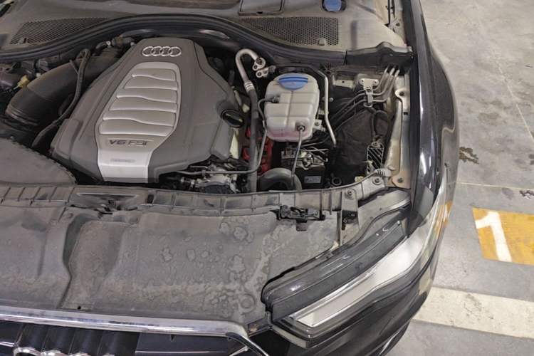 Used Audi A6L 2016 30 FSI Comfort Version Engine Bay Left