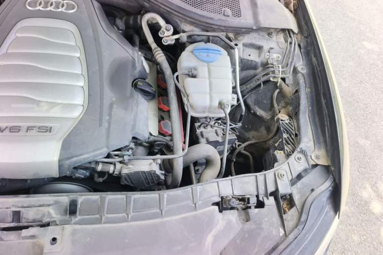 Used Audi A6L 2016 30 FSI Comfort Version Engine Bay Left