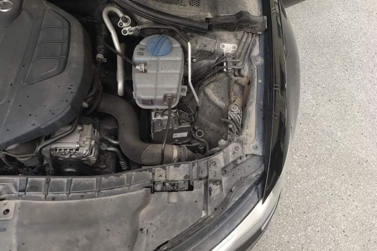Used Audi A6L 2016 TFSI Comfort Model Engine Bay Left