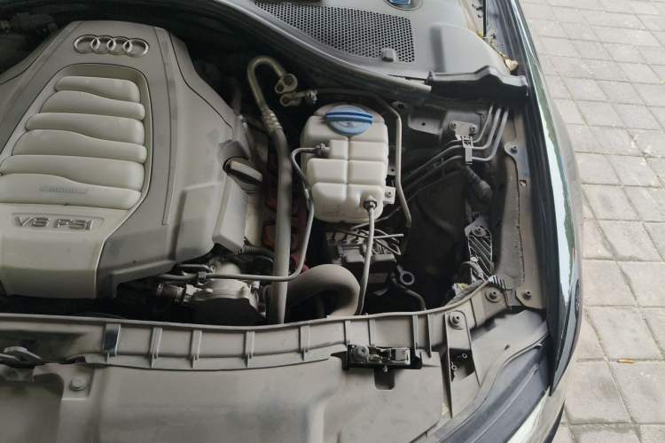 Used Audi A6L 2016 30 FSI Comfort Version Engine Bay Left
