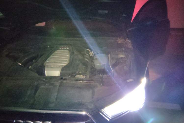 Used Audi A6L 2016 30 FSI Comfort Version Engine Bay Left