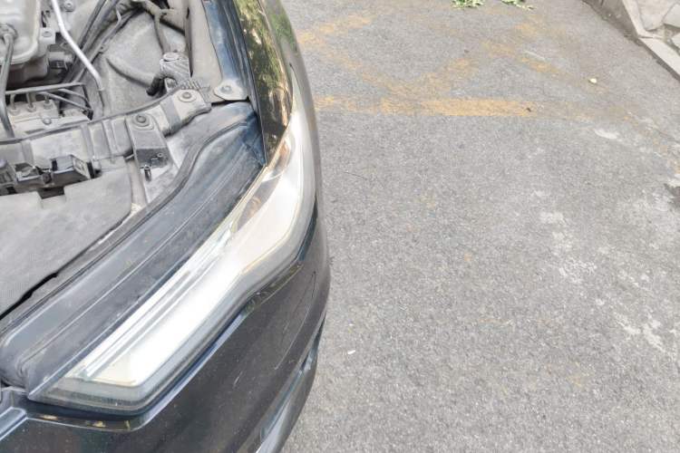 Used Audi A6L 2016 30 FSI Comfort Version Engine Bay Left