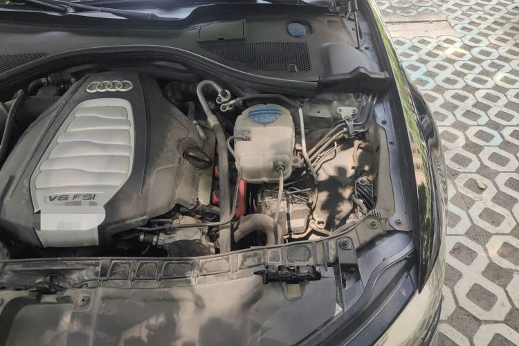 Used Audi A6L 2016 30 FSI Comfort Version Engine Bay Left