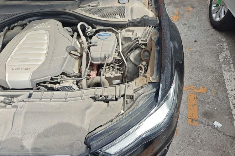 Used Audi A6L 2016 30 FSI Comfort Version Engine Bay Left