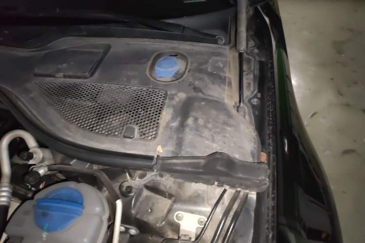 Used Audi A6L 2016 30 FSI Comfort Version Engine Bay Left