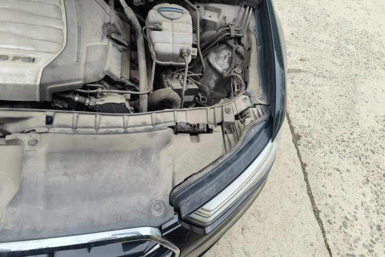 Used Audi A6L 2016 30 FSI Comfort Version Engine Bay Left
