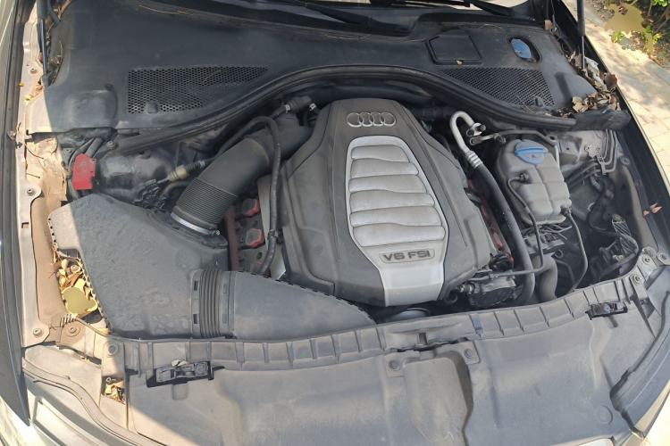 Used Audi A6L 2016 30 FSI Comfort Version Engine Bay