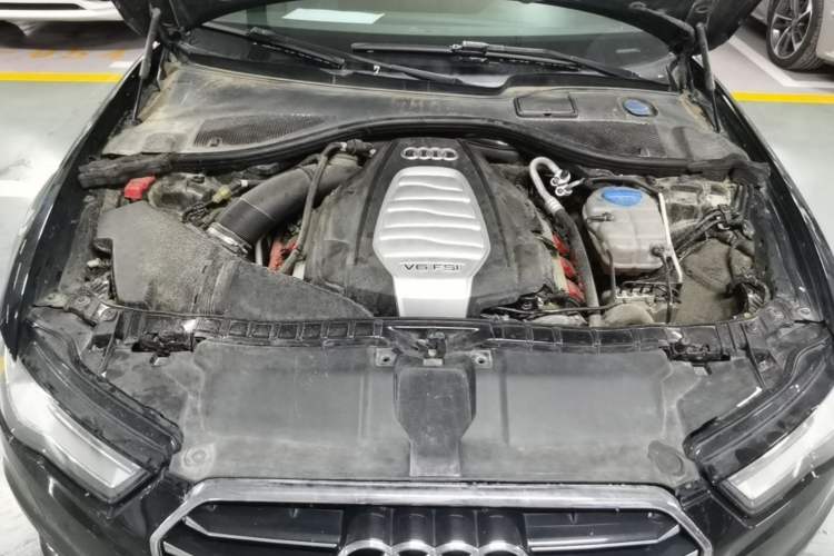 Used Audi A6L 2016 30 FSI Comfort Version Engine Bay