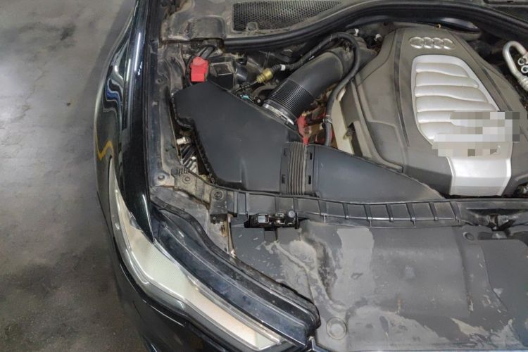 Used Audi A6L 2016 30 FSI Comfort Version Engine Bay Right