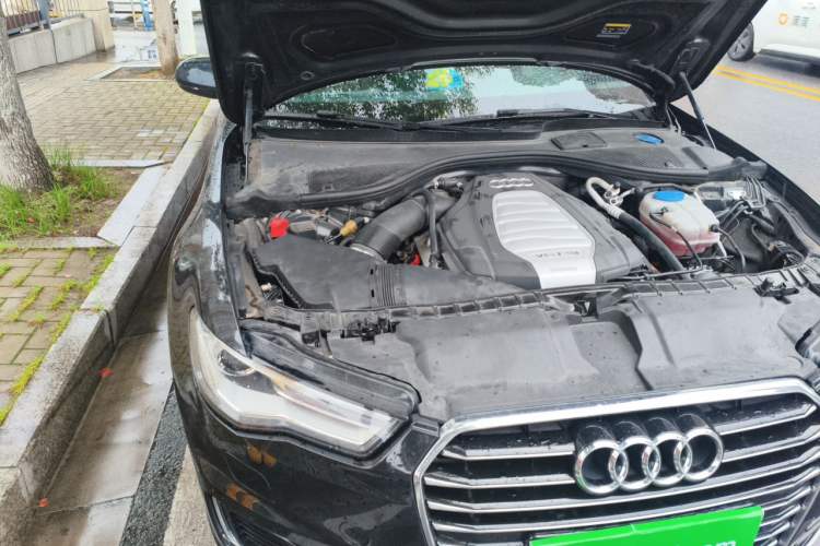 Used Audi A6L 2016 30 FSI Comfort Version Engine Bay Right