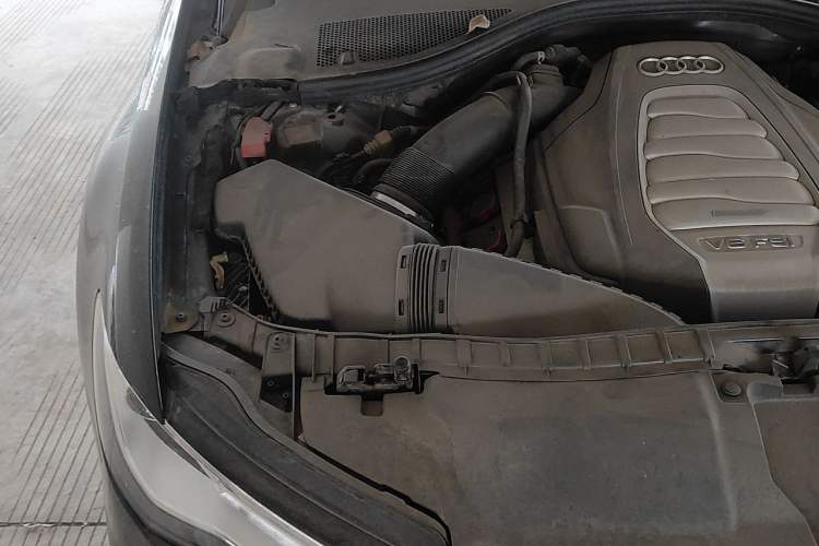 Used Audi A6L 2016 30 FSI Comfort Version Engine Bay Right