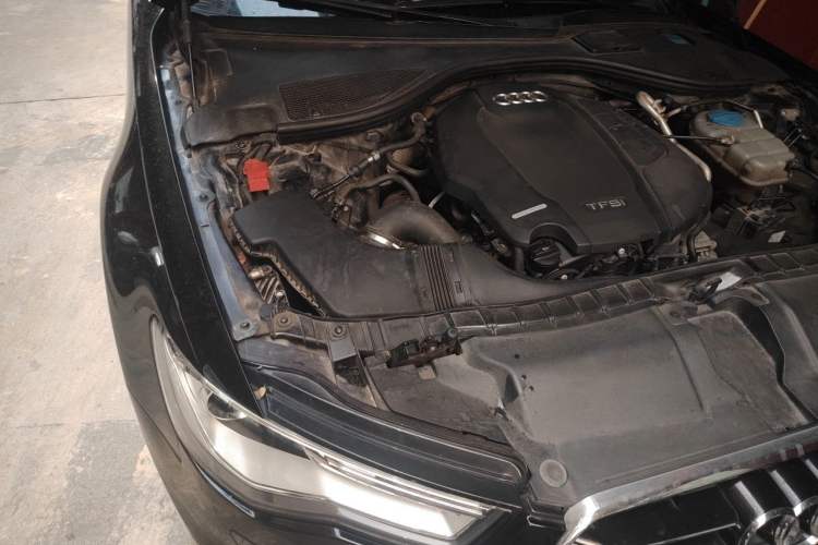 Used Audi A6L 2016 TFSI Sport Edition Engine Bay Right