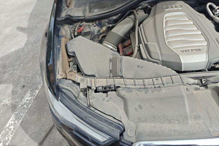 Used Audi A6L 2016 30 FSI Comfort Version Engine Bay Right