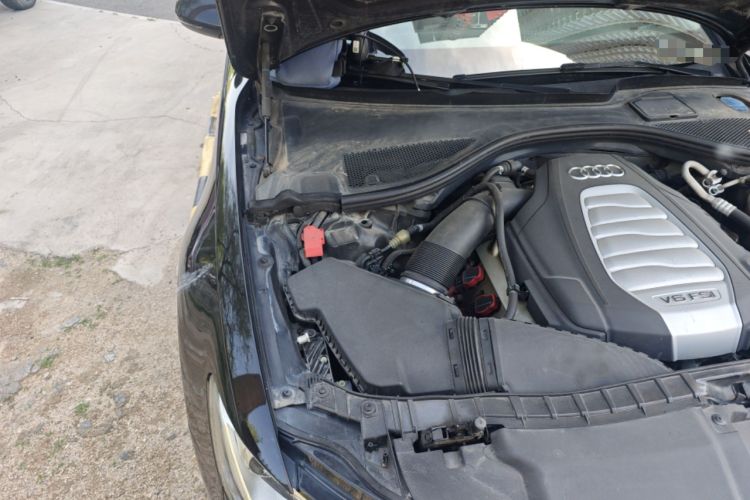 Used Audi A6L 2016 30 FSI Comfort Version Engine Bay Right